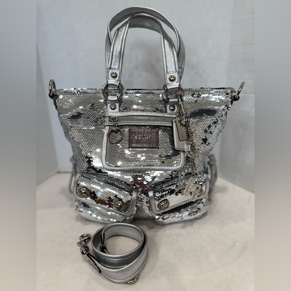 RARE Vintage New Coach Poppy Limited Edition Sequin Spotlight Silver Tote #13821 - Picture 2 of 16